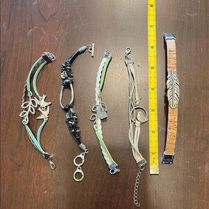 Bundle of 5 Women's Bracelet Set